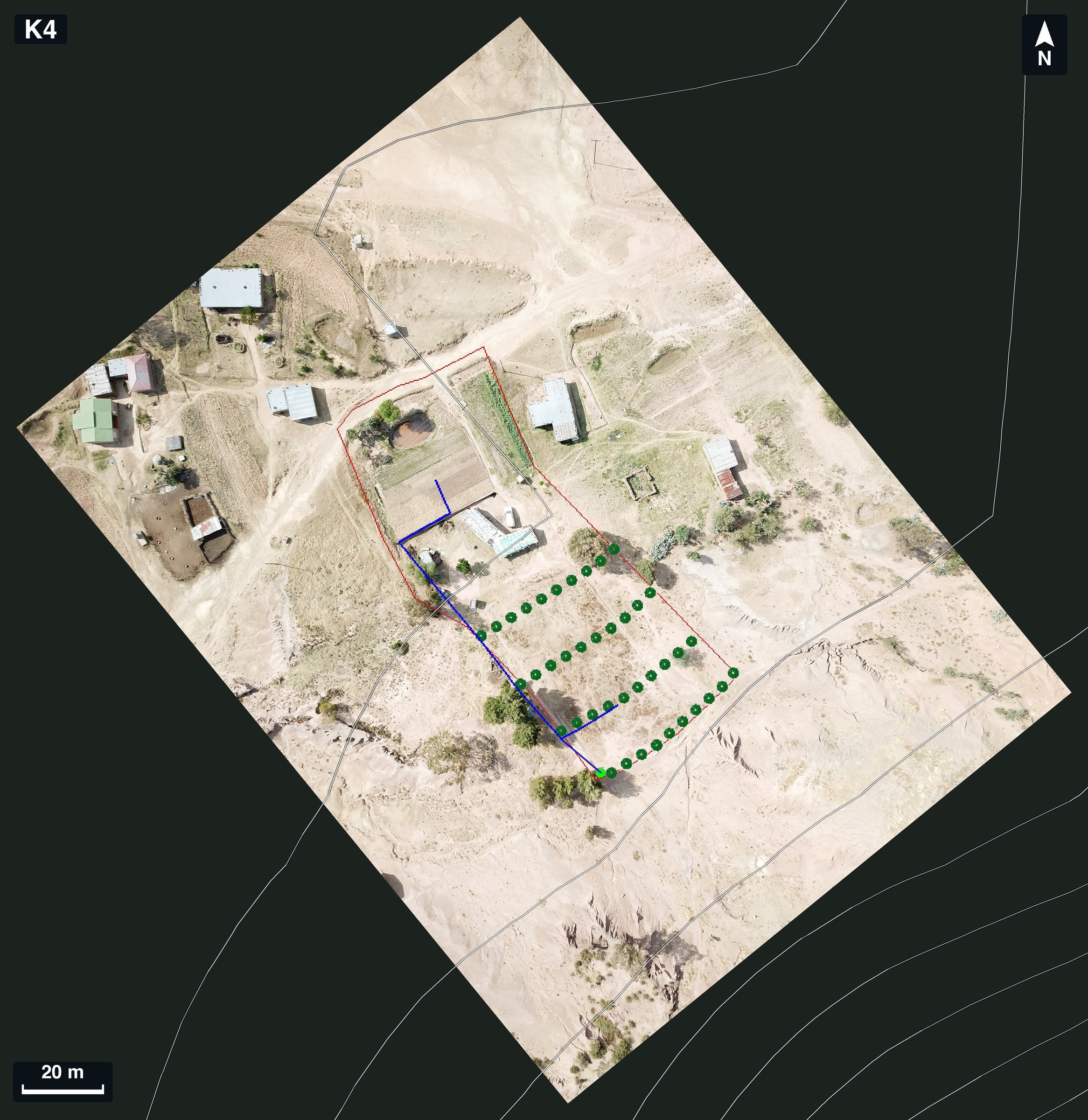 Drone orthophoto of garden K4 with a red boundary, a blue pipe run and rows of green tree markers drawn over it, houses around the site and contour lines across the frame